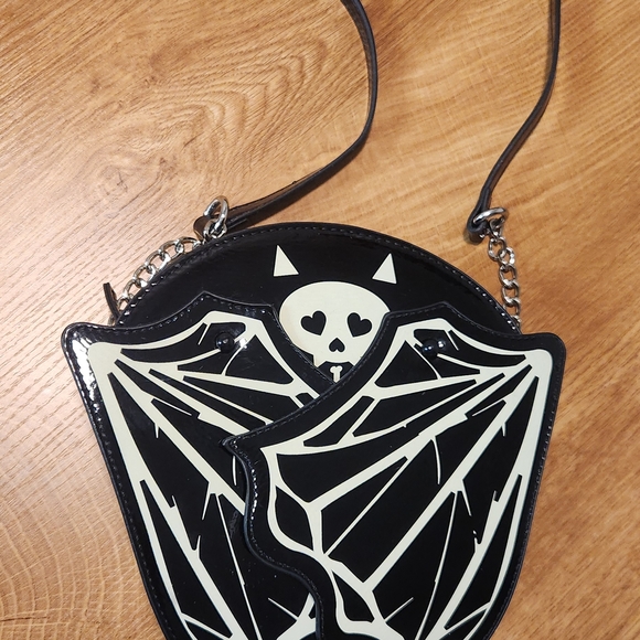 Betsey Johnson Small Bat Shoulder Bag - Picture 1 of 8